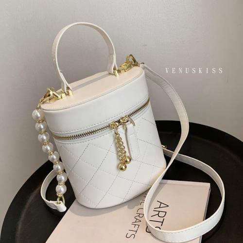 時尚優雅菱格紋珍珠鍊條水桶包-VKS626-包包